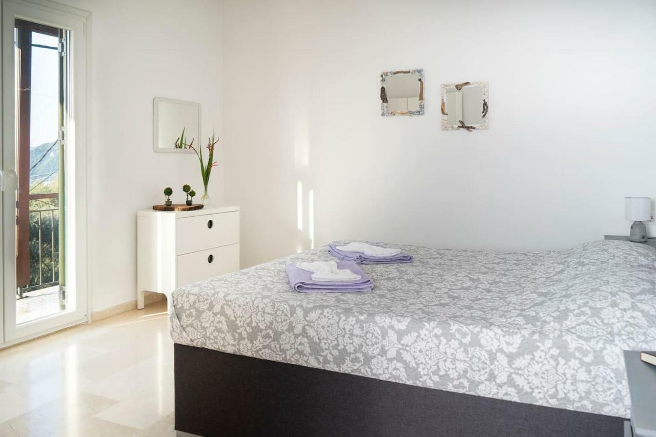 Coralli Pentati 1 "Dimitris Apartments" Exteriör bild